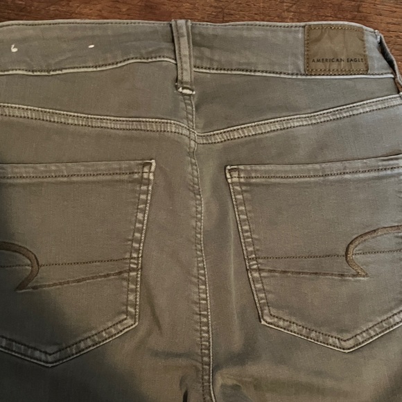 American Eagle O Nxt Level Stretch HR Skinny Utility Jeans Army Green, Size 4 - Picture 4 of 11